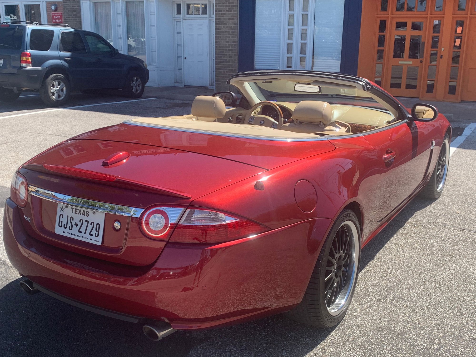 2007 Jaguar XK - Maroon XK Convertible - Used - VIN 5tdykrfh2fs096699 - 79,000 Miles - 8 cyl - Automatic - Convertible - Red - Houston, TX 77077, United States