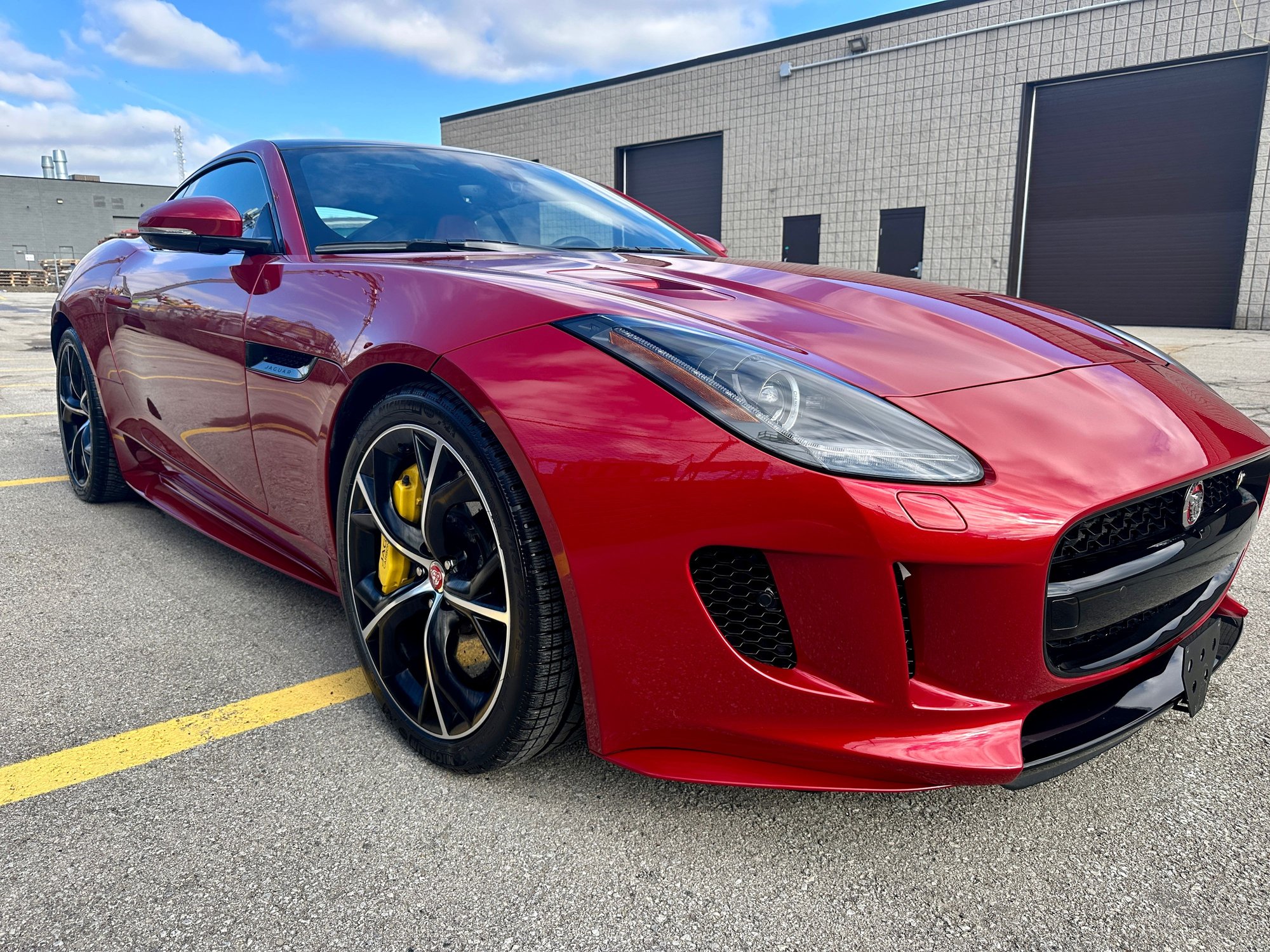 2016 Jaguar F-Type - 2016 Jaguar F Type R - Italian Racing Red, carbon ceramic brakes - Used - VIN SAJXJ6DL7GMK23806 - 27,100 Miles - 8 cyl - AWD - Automatic - Coupe - Red - Waterdown, ON L8B 0G, Canada