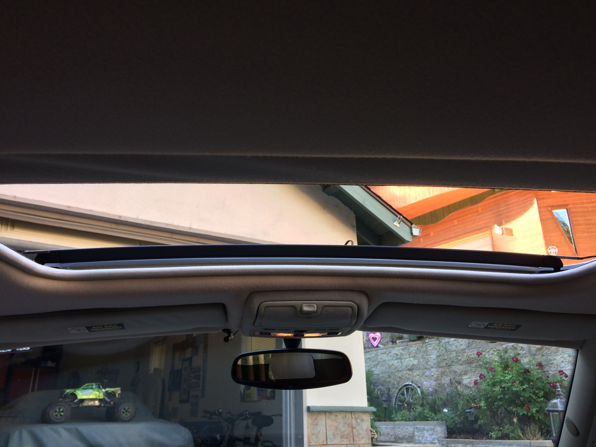 1998 Jaguar XJ8 - 98 XJ8, beautiful car Lo Lo Miles 38,400 - Used - VIN 2G1FP32P4T2108389 - 38,400 Miles - 8 cyl - 2WD - Automatic - Sedan - Silver - Blue Jay, CA 92317, United States