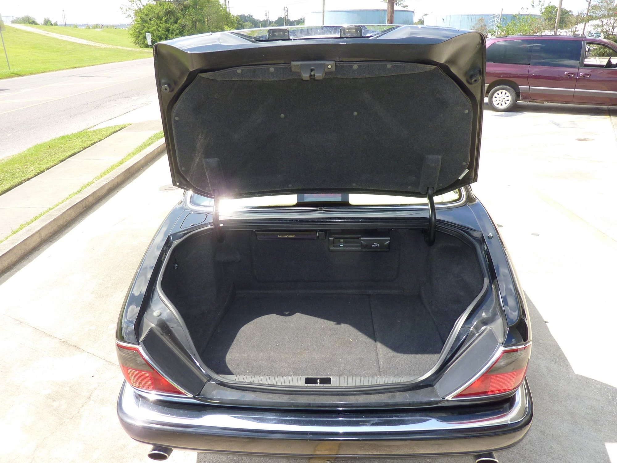 1995 Jaguar XJ12 - 1995 Jaguar XJ12 - Used - VIN SAJMX1348SC720716 - 62,000 Miles - 12 cyl - 2WD - Automatic - Sedan - Black - New Orleans, LA 70124, United States