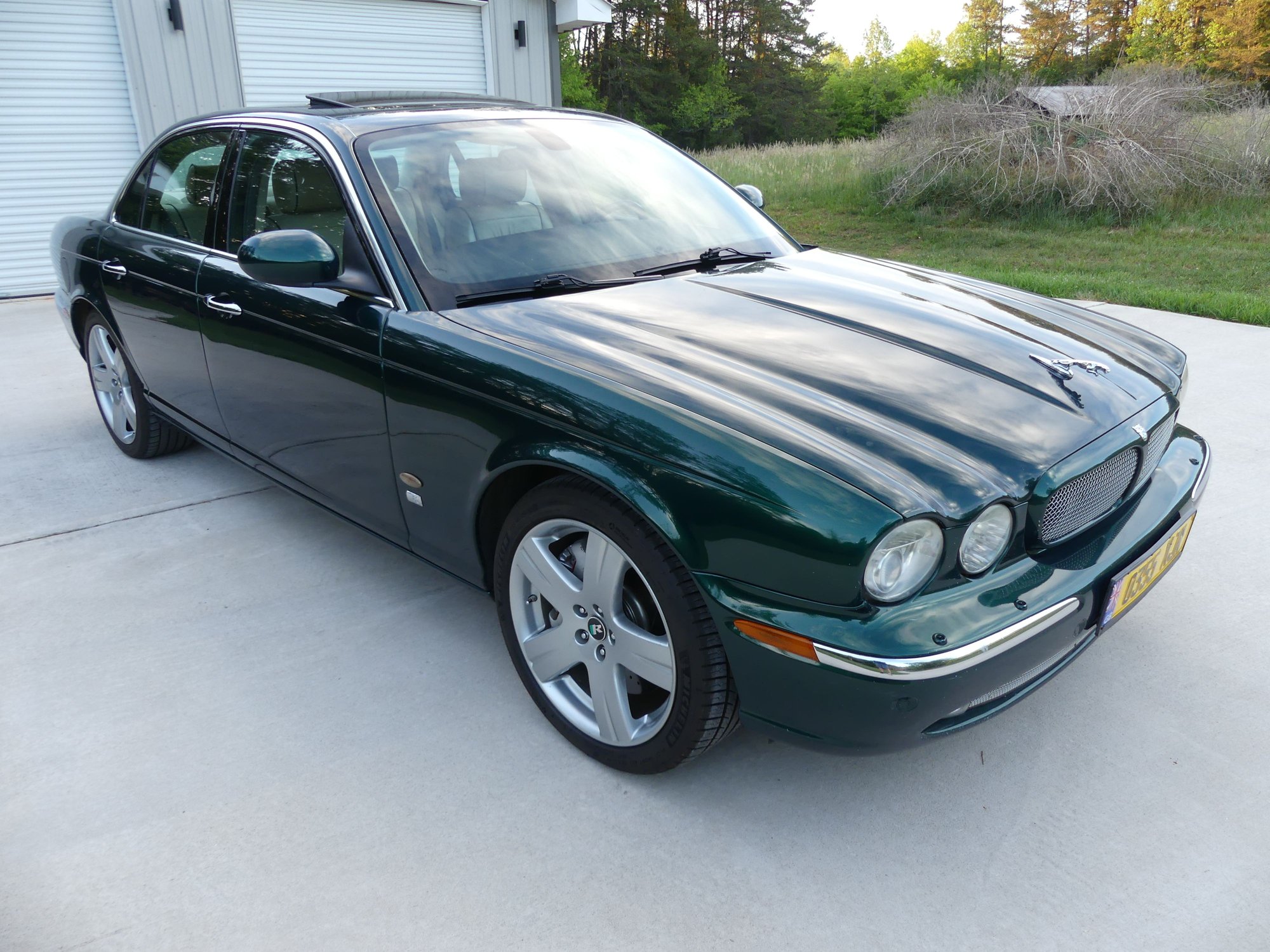 2007 Jaguar XJR - Gorgeous 2007 XJR - Used - VIN SAJWA73C57TH16220 - 8 cyl - 2WD - Automatic - Sedan - Other - Pilot Mt, NC 27045, United States