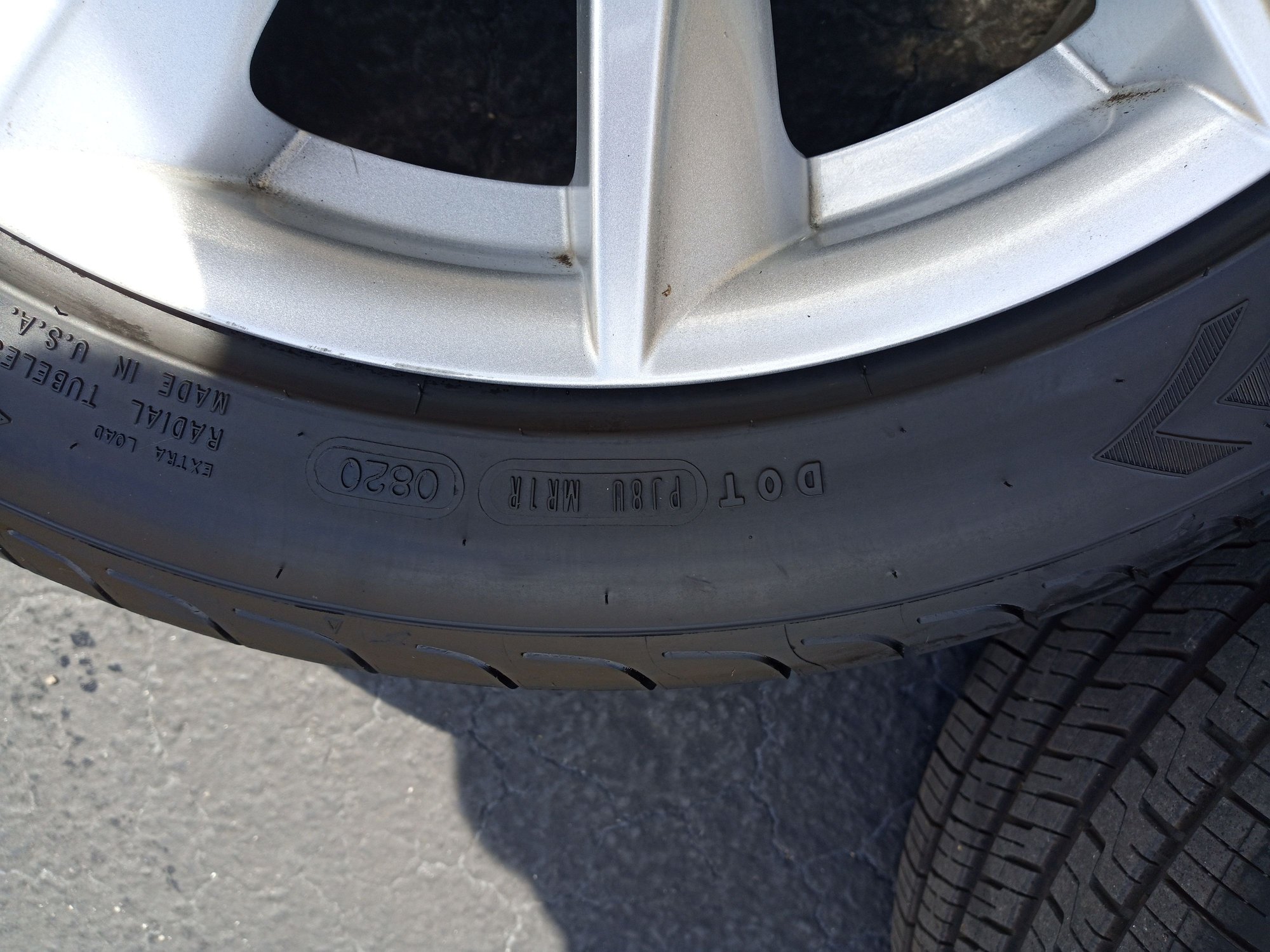 Wheels and Tires/Axles - Jaguar Factory F-Type Vela 10 spoke 18" OEM Staggered Wheels Rim Tires - Used - 2013 to 2021 Jaguar F-Type - 2010 to 2021 Jaguar All Models - Delray Beach, FL 33445, United States