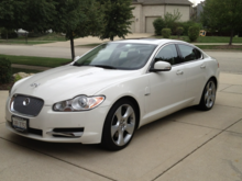 2009 XF Supercharged Tan and Black inside