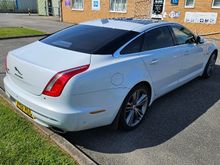 XJ L V8 5LSC