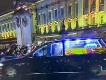 Thé hearst was custom made with the Queens consultation!
Go Jaguar ! She chose to go out in a Jaguar and she could have had a Rolls etc..