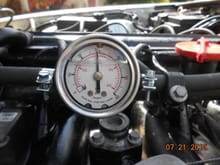 xj40 fuel pressure