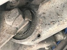1988 Jaguar XJ-S rear suspension radius arm small end bush? Original Metalastic material.
