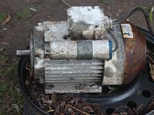 My New Scrap Saw Bench Motor in all its glory!

If only it ran 'Anti Clockwise' all problems would be solved (ish!)