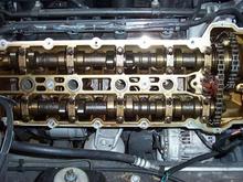 View of right side camshafts and timing chains.