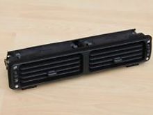 Dash vent with 2 wheels