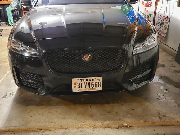 Vinyl wrapped the grey & grille surround, and the outer edge of the grille emblem