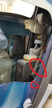 these screw are hidden. good luck accessing them. I fought for an hour to remove, and an hour to install.