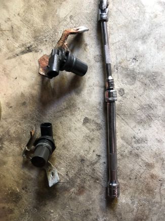 The combination I had to use to get the speed sensors out.