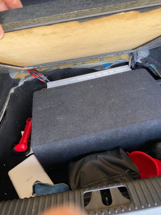 Subwoofer in spare wheel well 