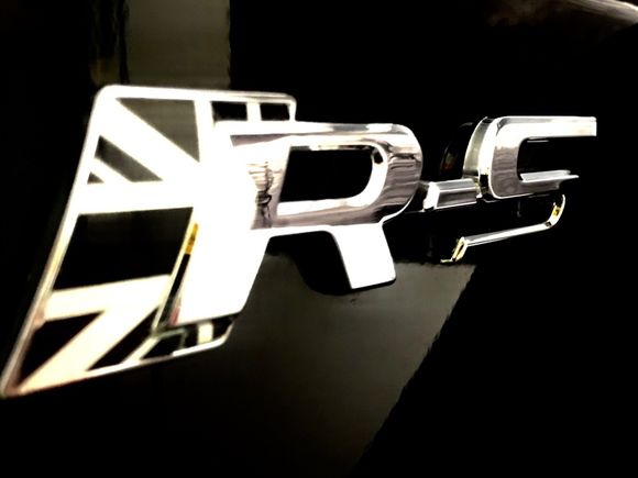 Special R-S Logo, making by myself...the initial so cool, it is my Fore and Surname...