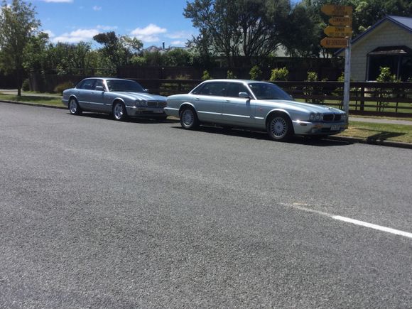 In with the new out with the old. XJV8 replaceing the XJ6 both 3.2. Auckland to Kirwee averaged 27.4MPG against 34.4 for the 318 BMW. Both traveling at the same speeds.