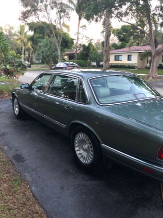 1996 XJ12