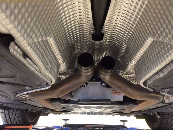 The stock pipes at just over 2 inch but the flanges are seriously reduce into a bead for the center section to slide over and clamp down.