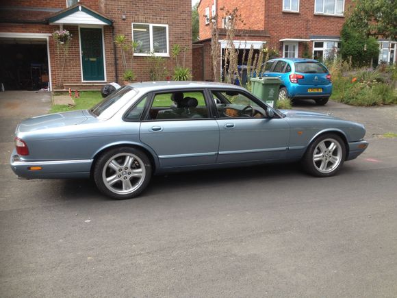 Need to do the sills next just waiting for stone chip to cure abit more.