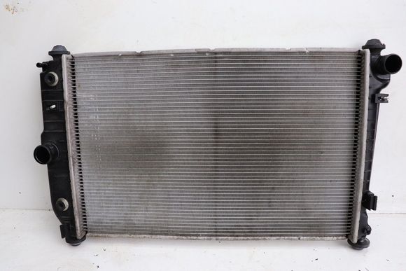 OE Aston Radiator (Plastic End Tanks) Engine side