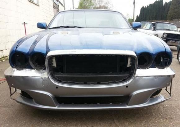 XJR7