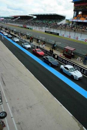F types about to do a circuit
