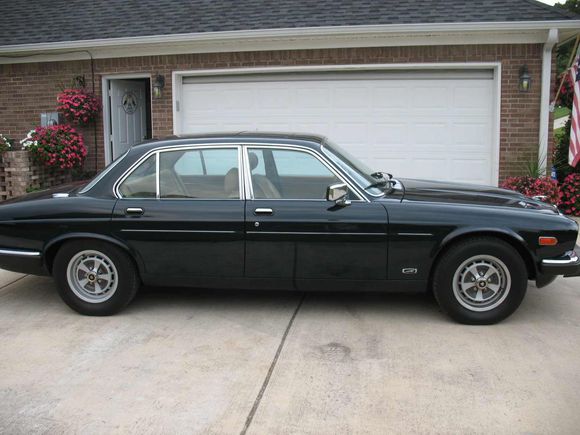 '86 Jag XJ6 Passenger Side