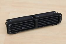 Dash vent with 2 wheels