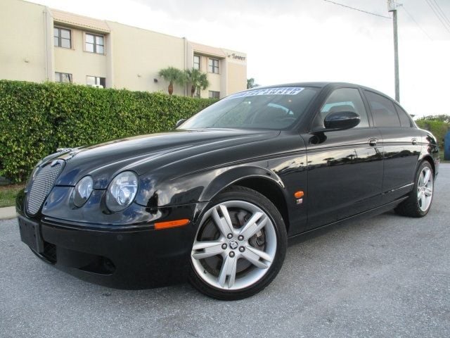 2006 Jaguar S-Type - 2006 S Type R, ENTIRE CAR FOR SALE FOR PARTS. - Lumberton, NC 28358, United States