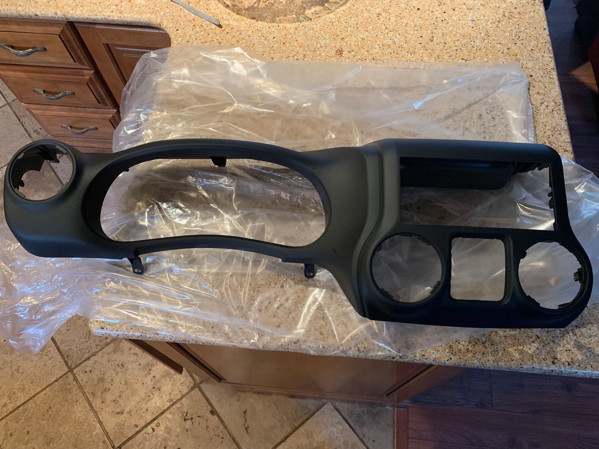 Interior/Upholstery - 2017 jeep recon rubicon edition dash bezel with rubicon plaque brand new oem - New - Islip, NY 11704, United States