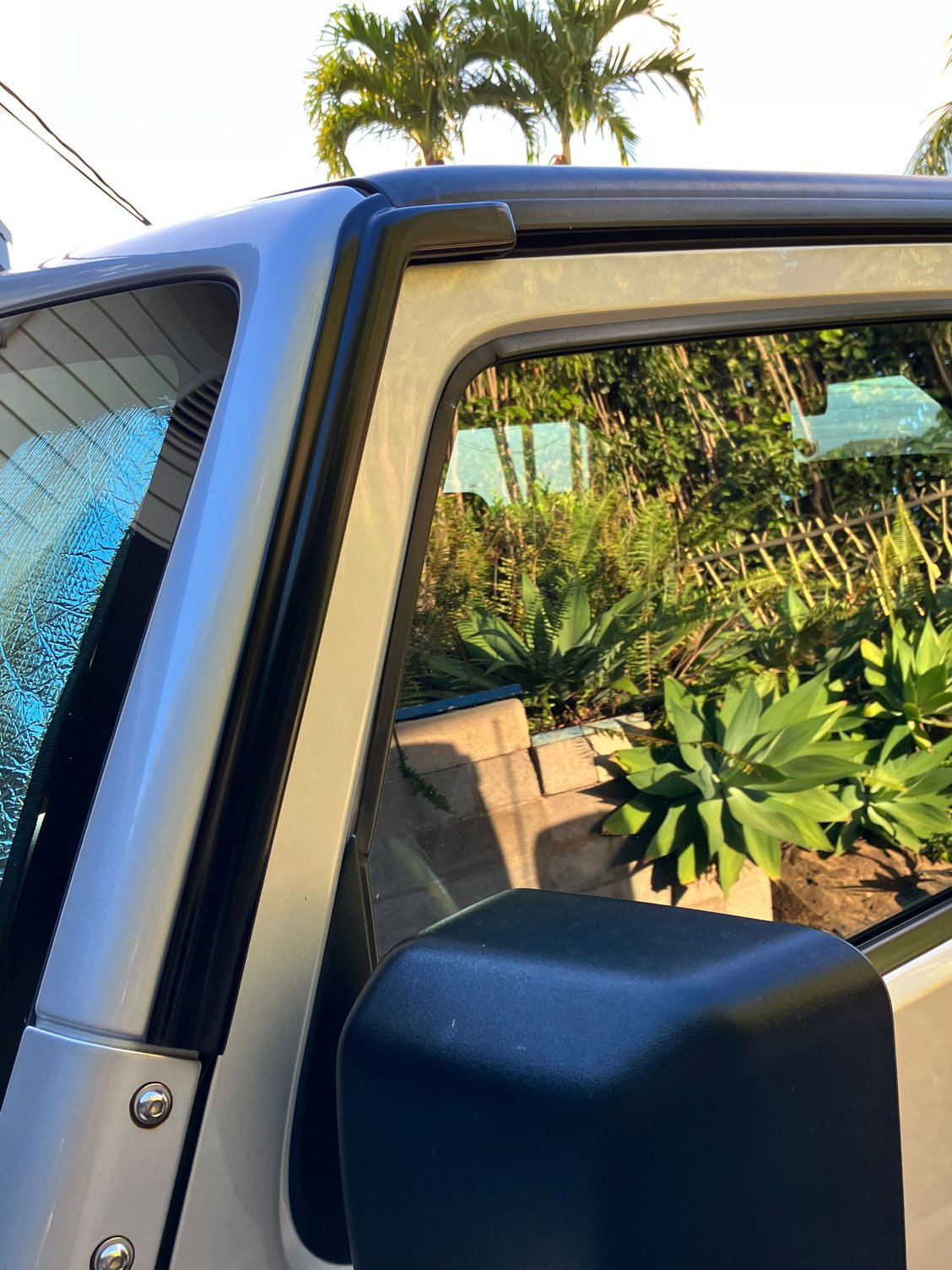 2008 JK Drip Rail extensions / With Hardtop The top