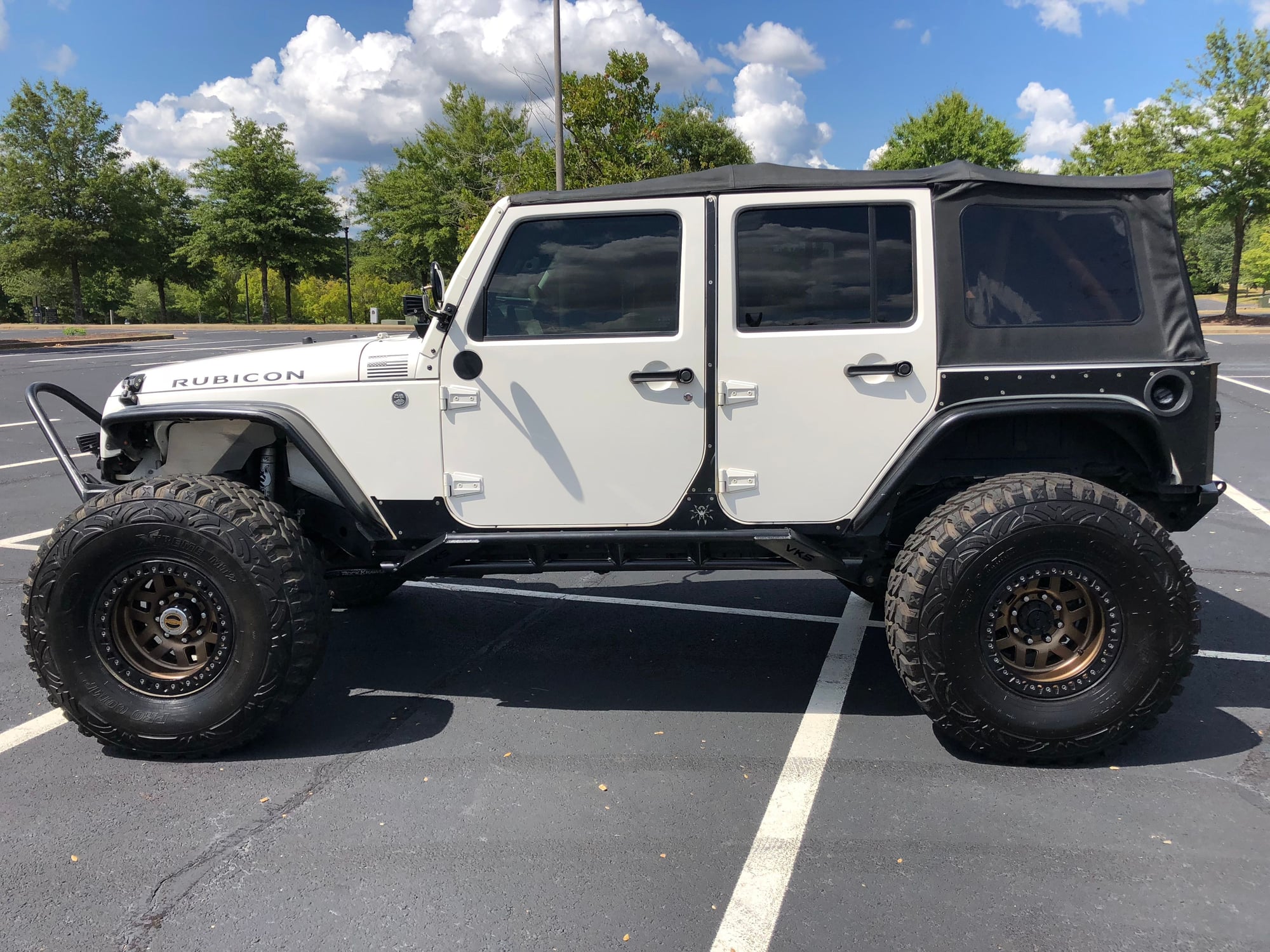 2008 Jeep Wrangler - 2008 Jeep Wrangler Rubicon Unlimited, Supercharged, Cages, Tons/40's - Used - VIN 1J4GA69198L527713 - 120,999 Miles - 6 cyl - 4WD - Automatic - SUV - White - Woodstock, GA 30188, United States