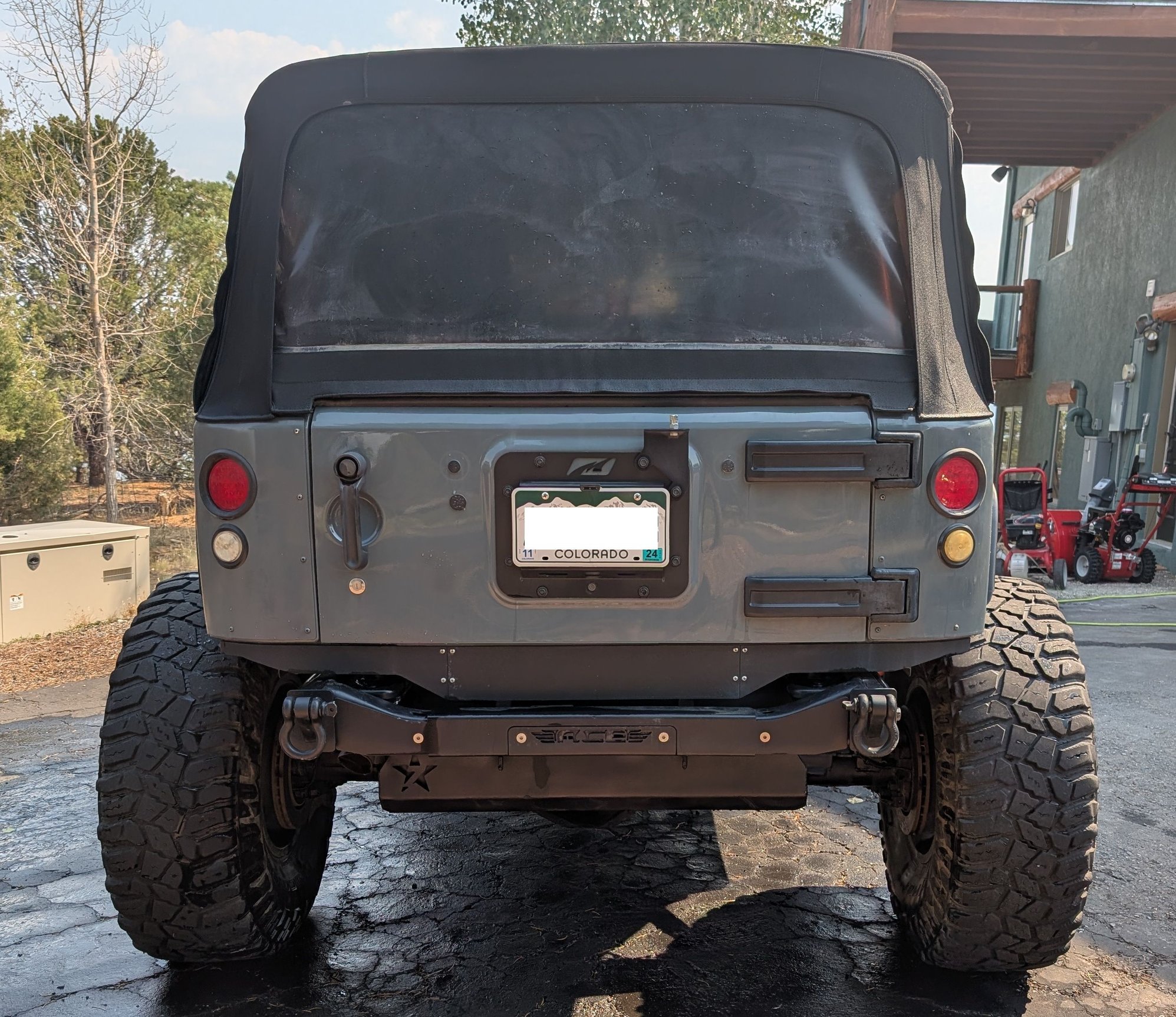 2015 Jeep Wrangler - 2015 Anvil Jeep Wrangler JKU Rubicon - Used - VIN 1C4BJWFG8FL686549 - 104,500 Miles - 6 cyl - 4WD - Automatic - SUV - Blue - Ridgway, CO 81432, United States