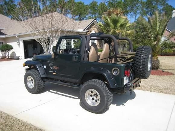 2001 Jeep TJ showing some tail