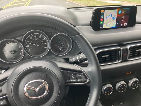I love Apple Carplay.