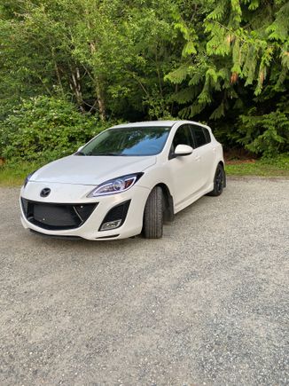 most recent upgrade, spec-d headlights, I had cleaned the car days before driving 6 hours and plastering the front with bugs (sorry its dirty)