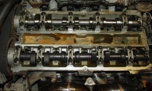 CompCams level 2 ZETEC cams installed.

Figured that I might as well drop them in when I replaced the water pump and timing belt.