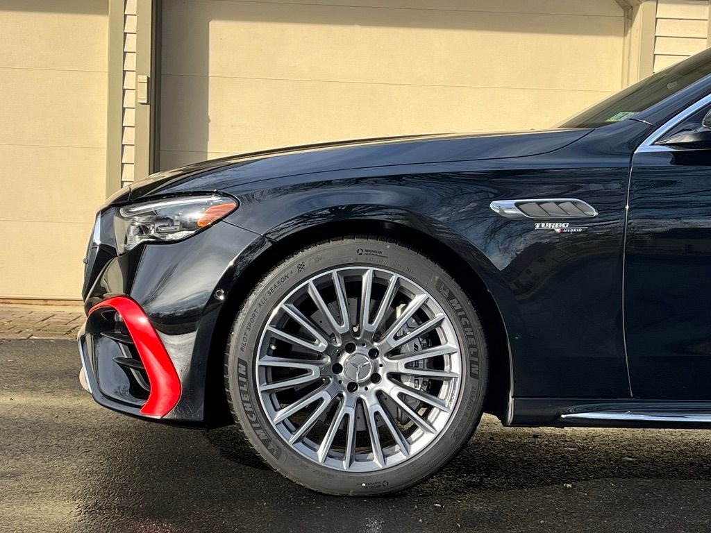 Wrapped spoiler side view.