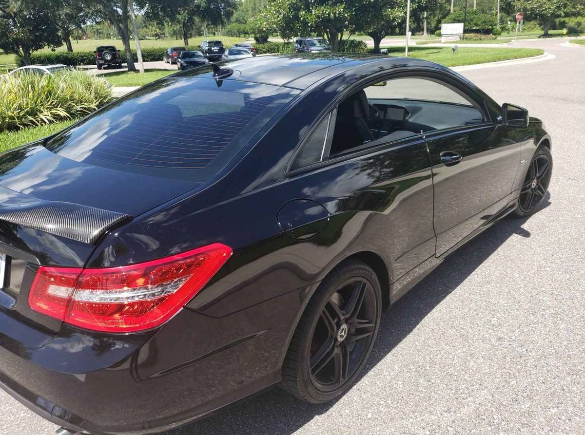 2011 Mercedes-Benz E550 - 2011 MERCEDES E550 COUPE 5.5L V8 +CARBON FIBER+NAVI+CAMERA($13995) - $13995 (Tampa) - Used - VIN wddkj7cbxbf118042 - 98,000 Miles - 8 cyl - 2WD - Automatic - Coupe - Black - Tampa, FL 33647, United States