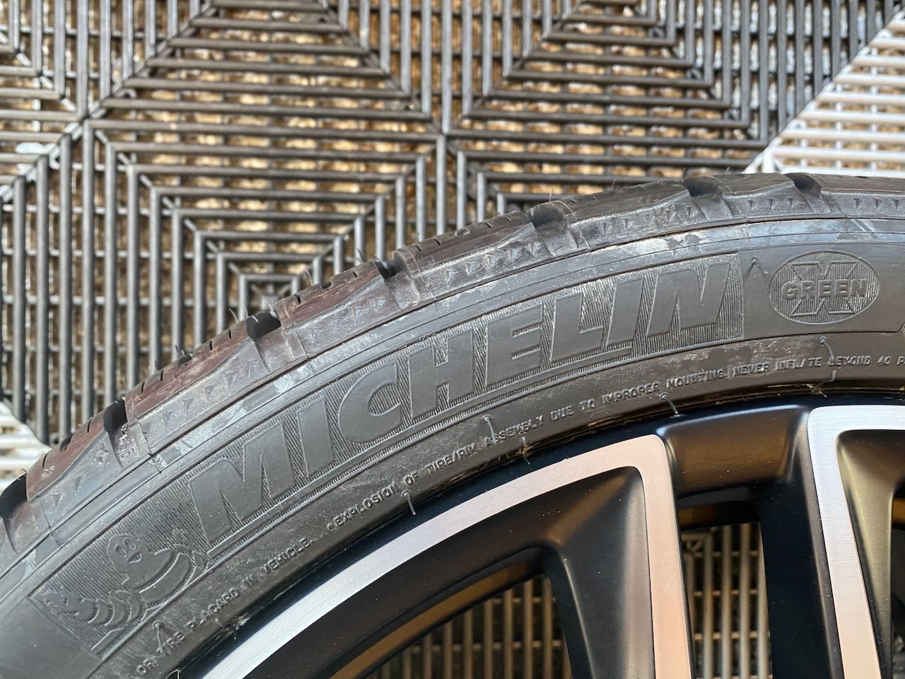 Wheels and Tires/Axles - 20" Mercedes AMG E63 E63S Wheels Rims OEM SET of 4 Black + Michelin Winter Tires - New - 2018 to 2020 Mercedes-Benz E63 AMG S - Olathe, KS 66062, United States