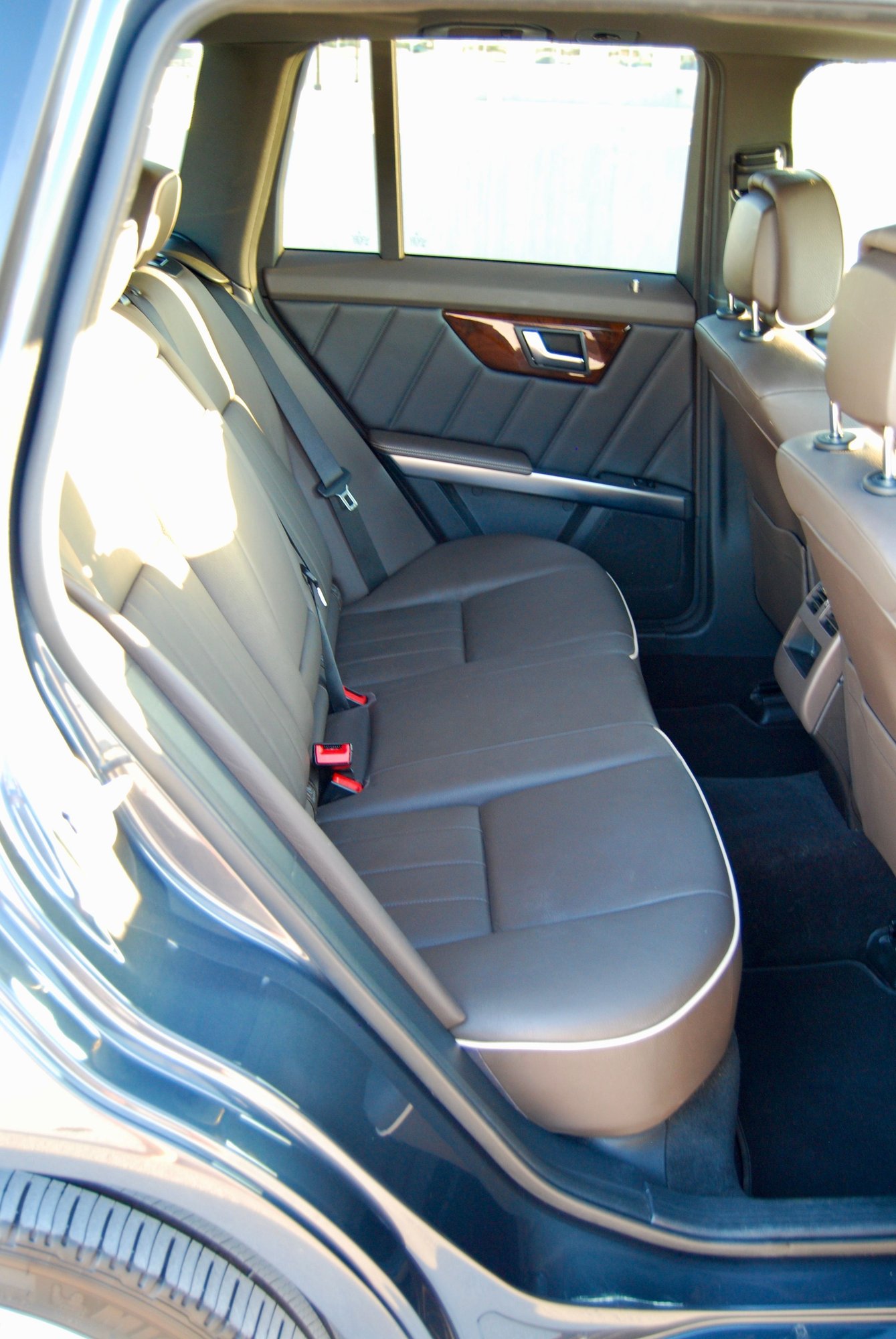 2014 Mercedes-Benz GLK350 - 2014 Mercedes GLK350 4MATIC - LOADED!!! - Used - VIN WDCGG8JB7EG255245 - 78,300 Miles - 6 cyl - AWD - Automatic - SUV - Gray - Dallas, TX 75013, United States