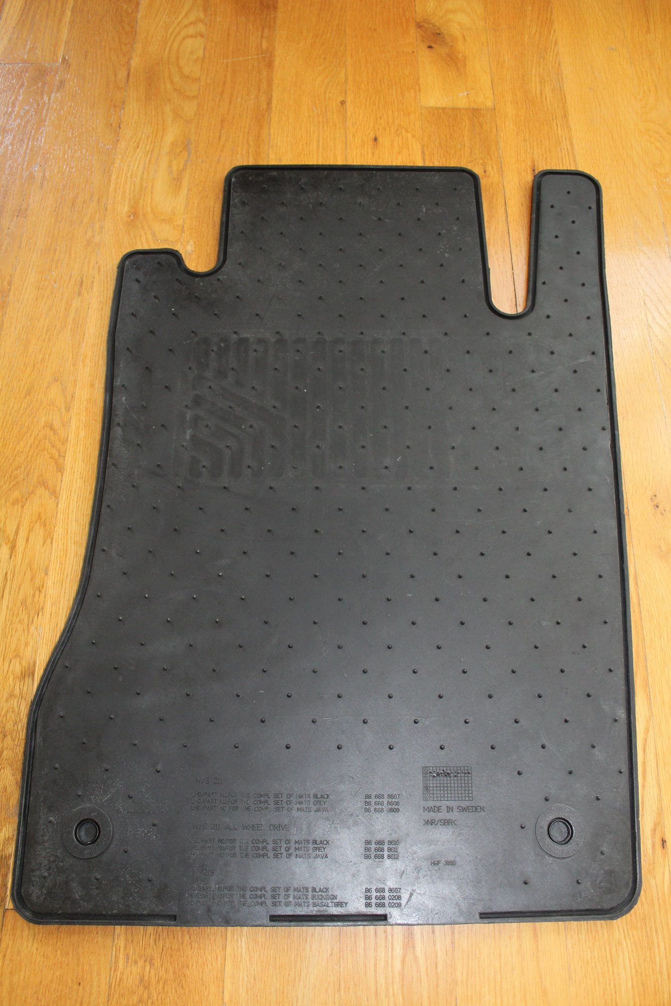 Interior/Upholstery - W211 Front Rubber Floor Mats/All Season Floor Mats - Non-4MATIC, Non-Station Wagon - Used - Shrewsbury, MA 01545, United States