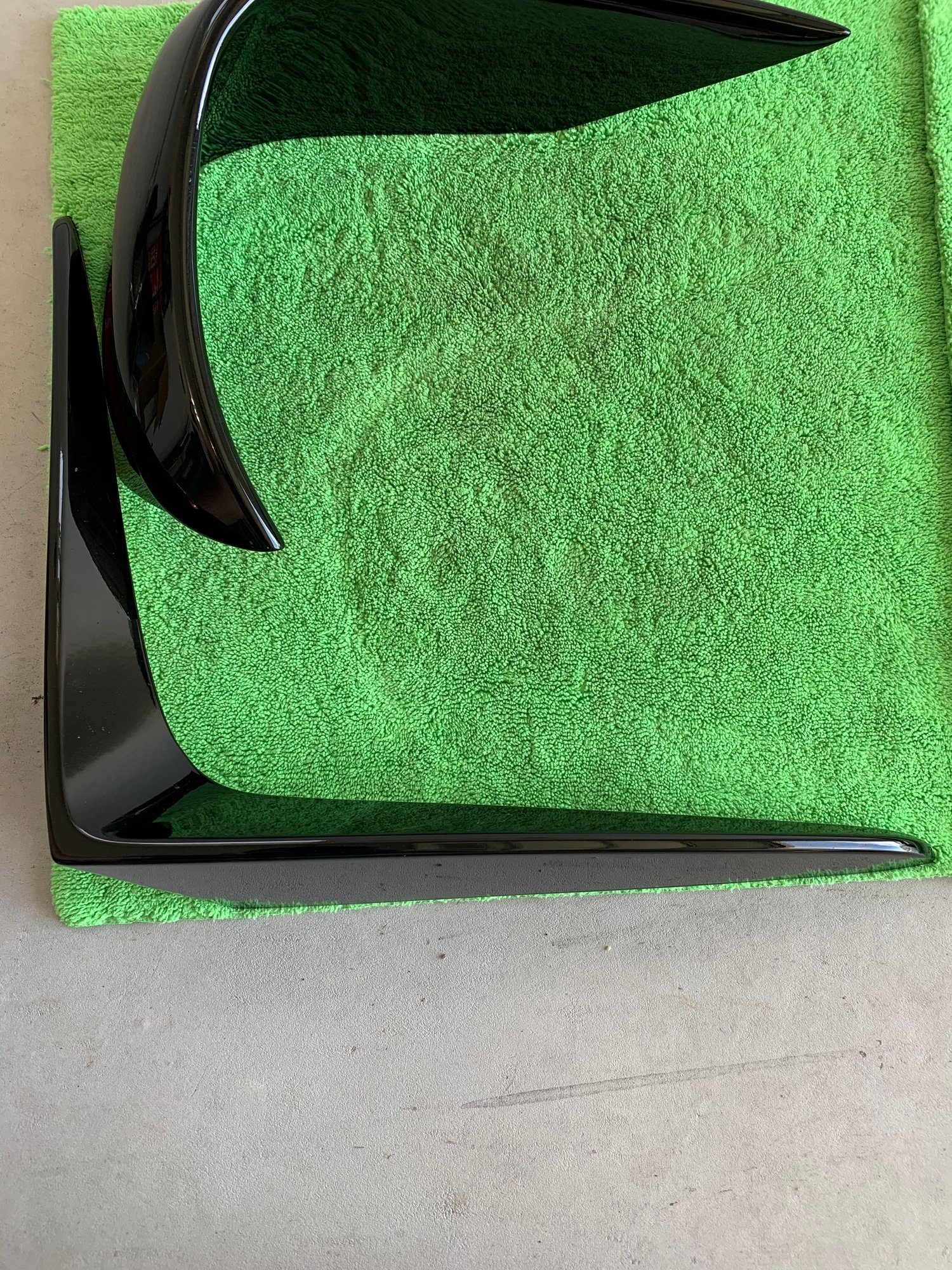 Exterior Body Parts - AMG GT platform Edition 1 canards and Prior Design front frame inserts - Used - 2015 to 2016 Mercedes-Benz AMG GT S - Milwaukee, WI 53149, United States