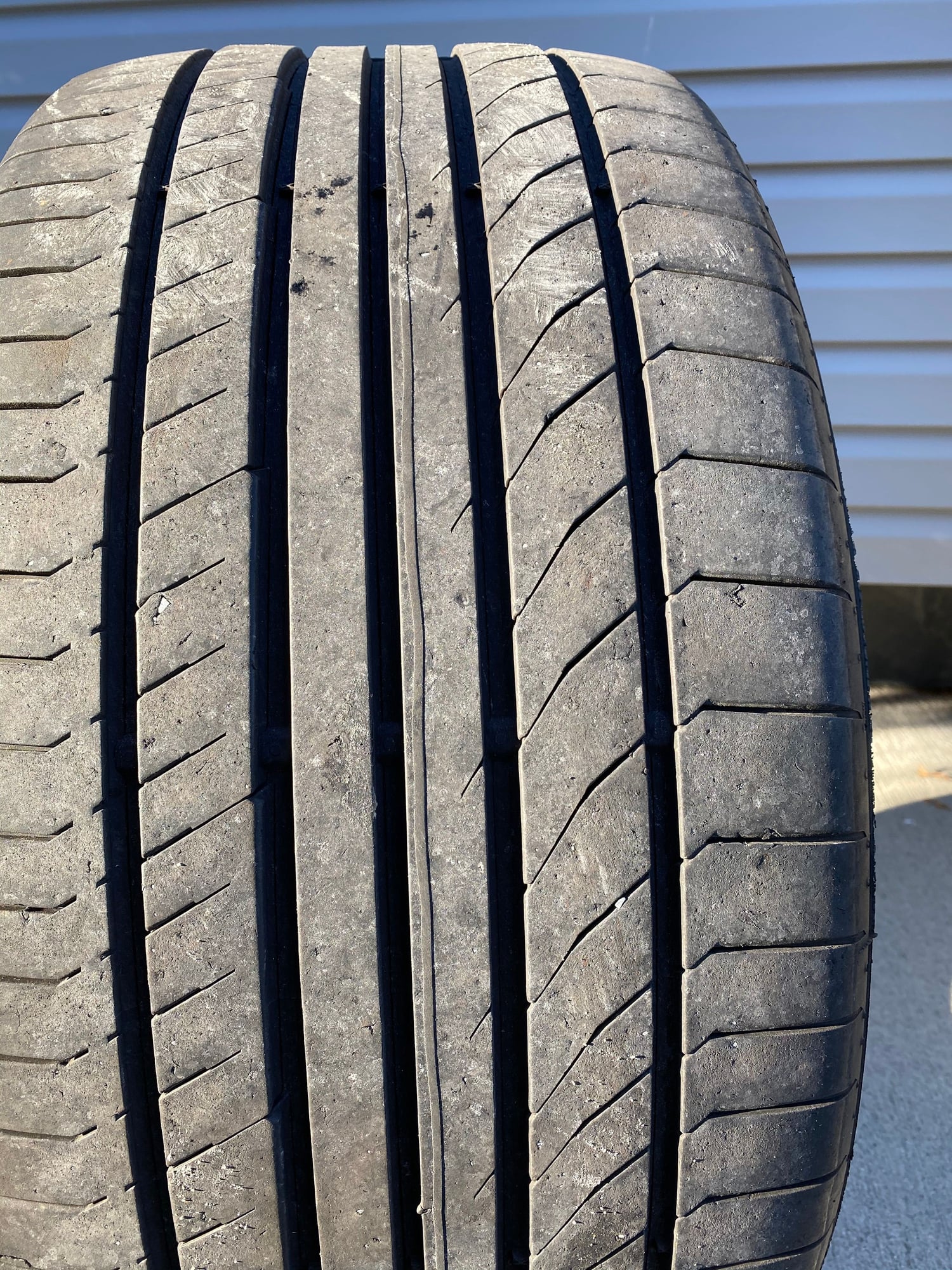 Wheels and Tires/Axles - 2 Continental Tyres - Used - All Years Any Make All Models - Elmwood Park, NJ 07407, United States