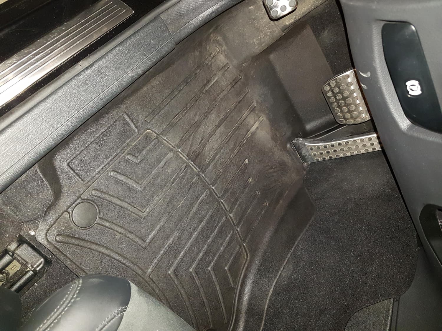 Interior/Upholstery - weather tech laser fitted mats - Used - 2010 to 2015 Mercedes-Benz C63 AMG - Medicine Hat, AB T1B 0N, Canada