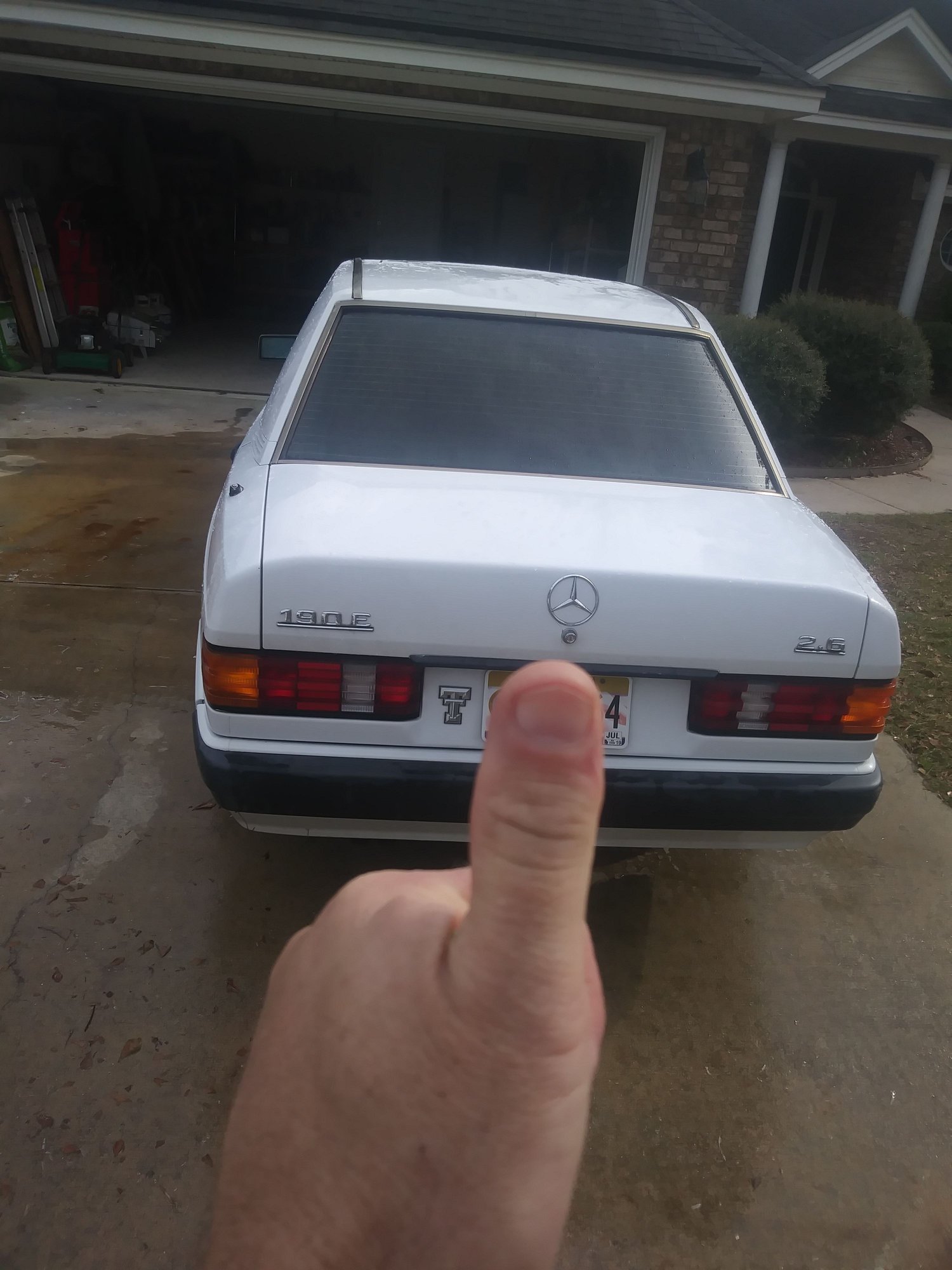 1991 Mercedes-Benz 190E - 1991 190E, 2.6 auto Southern Car - Used - VIN WDBDA29D2MF821327 - 157,000 Miles - 6 cyl - 2WD - Automatic - Sedan - White - Richmond Hill, GA 31324, United States