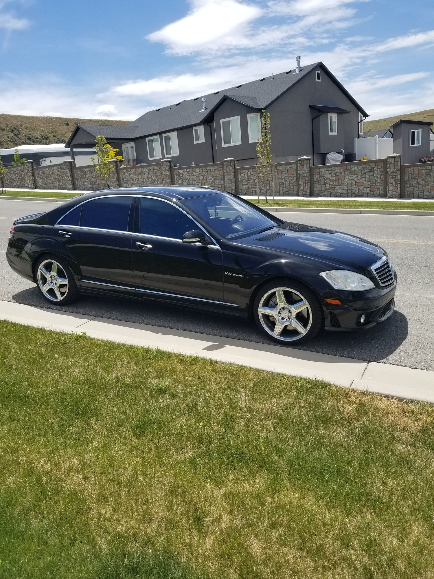 2007 Mercedes-Benz S65 AMG - BLACK ON BLACK S65 AMG - Used - VIN WDDNG79X77A112184 - 99,900 Miles - 12 cyl - 2WD - Automatic - Sedan - Black - West Jordan, UT 84081, United States