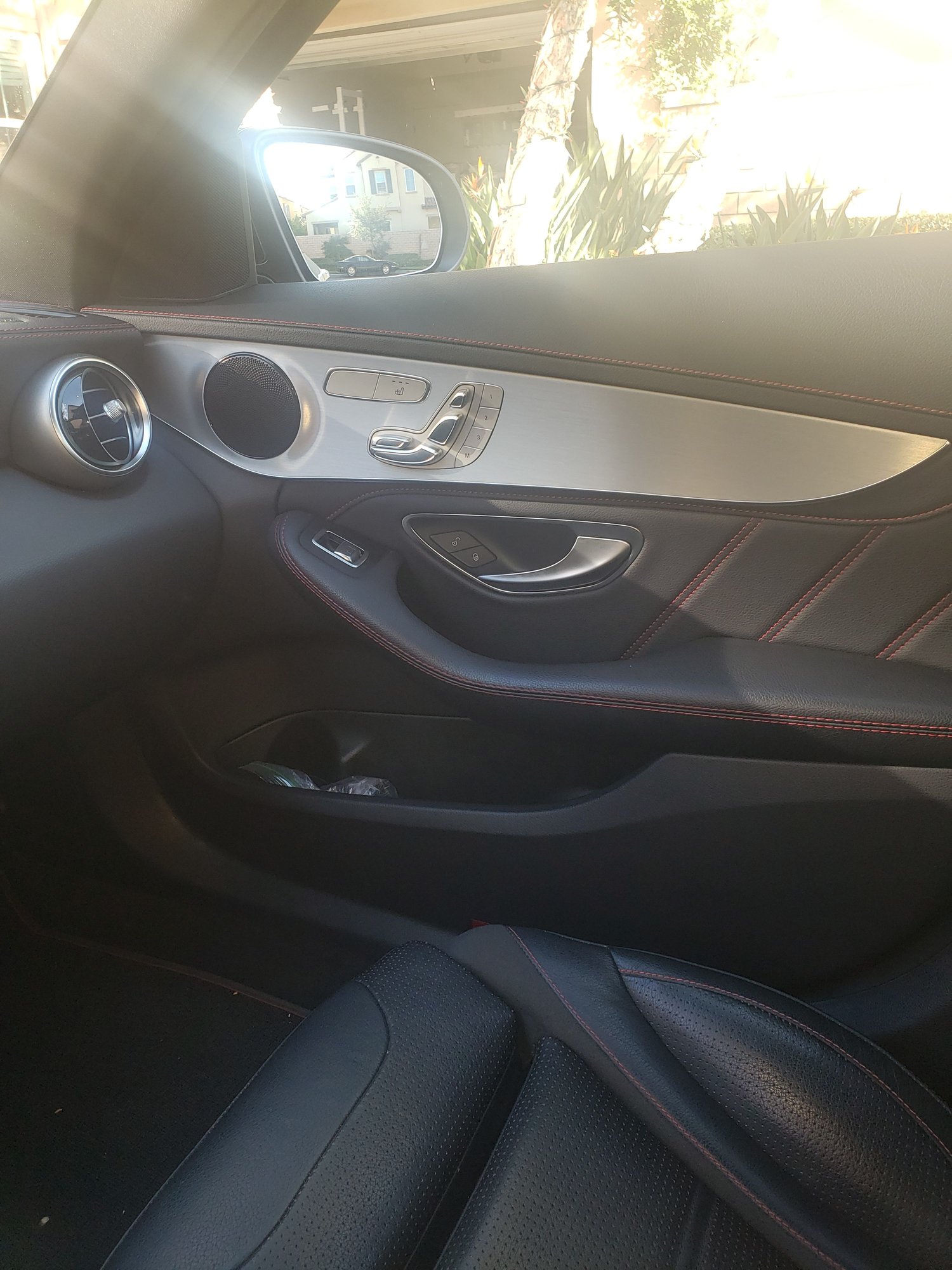 2018 Mercedes-Benz C43 AMG - 2018 C43 Sedan - Used - VIN 55SWF6EB0JU256033 - 39,500 Miles - 6 cyl - AWD - Automatic - Sedan - White - Lake Forest, CA 92630, United States