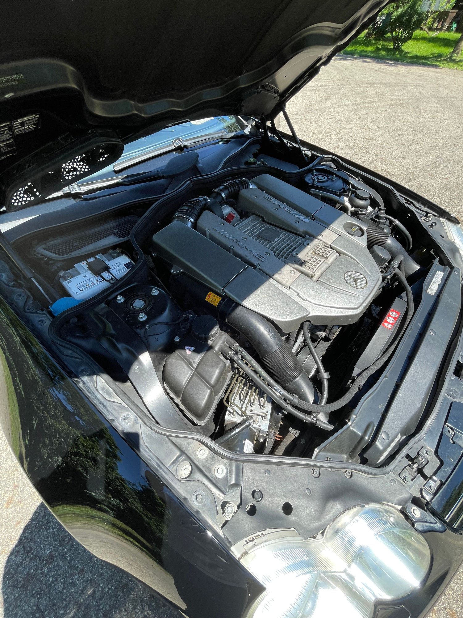 2007 Mercedes-Benz SL55 AMG - 2007 MERCEDES AMG SL55 $25K - Used - VIN WDBSK72F77F125175 - 93,727 Miles - 8 cyl - 2WD - Automatic - Convertible - Black - Columbus, OH 43219, United States