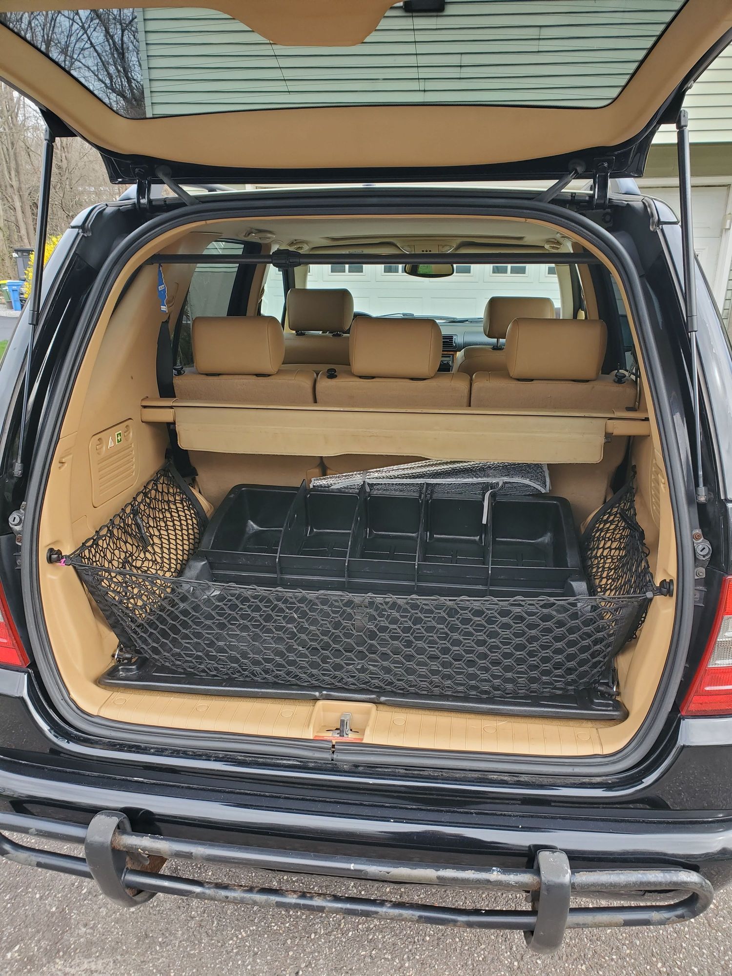 1999 Mercedes-Benz ML320 - ML320 Well kept real treasure! - Used - VIN 4JGAB54E4XA115007 - 234,000 Miles - 6 cyl - AWD - Automatic - SUV - Black - Voorhees, NJ 08043, United States